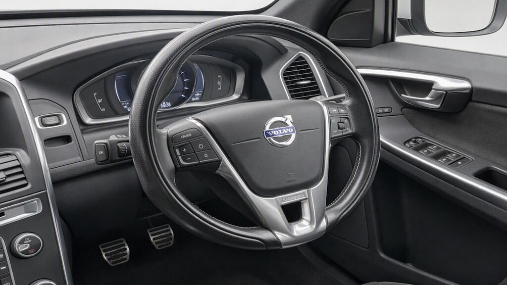Volvo XC60 D4 Momentum Pro Grey #16