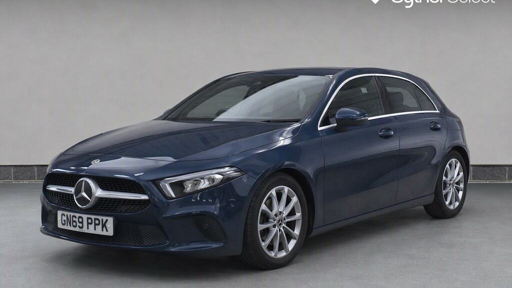 Mercedes-Benz A Class A200 Amg Line Executive Black #2