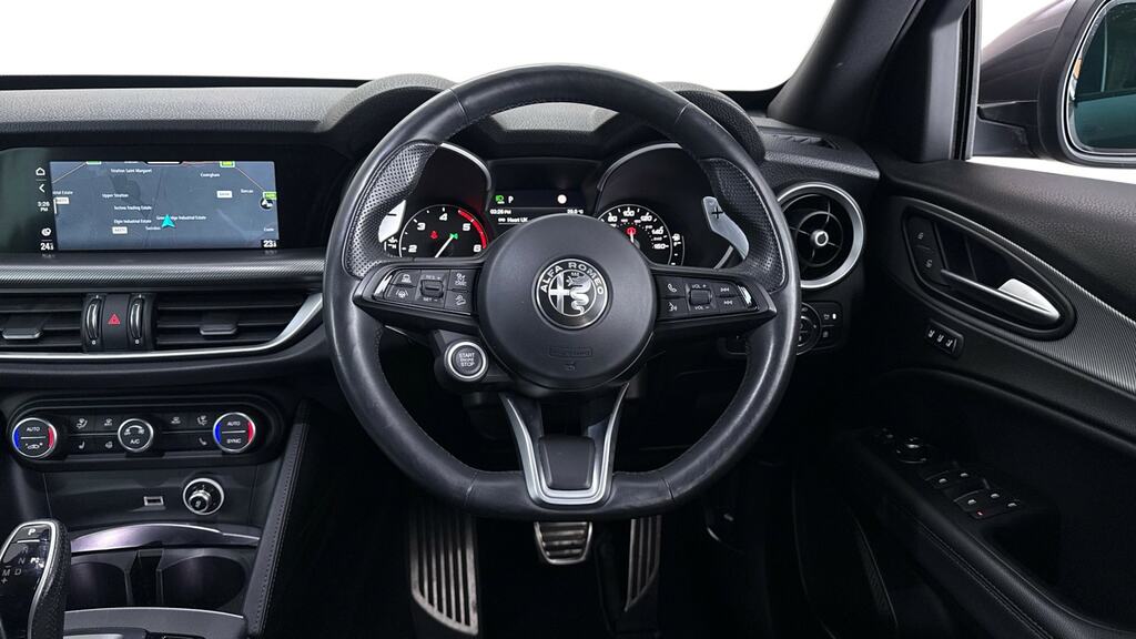 Alfa Romeo Stelvio 2.2 D 190 Lusso Ti Green #8