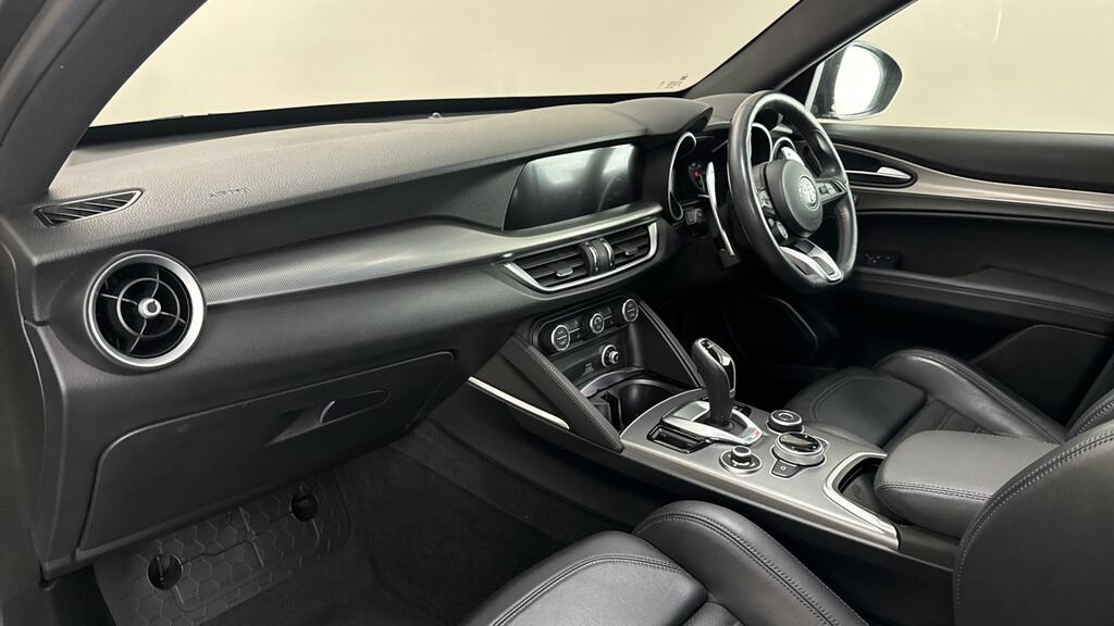 Alfa Romeo Stelvio 2.2 D 190 Lusso Ti Green #11