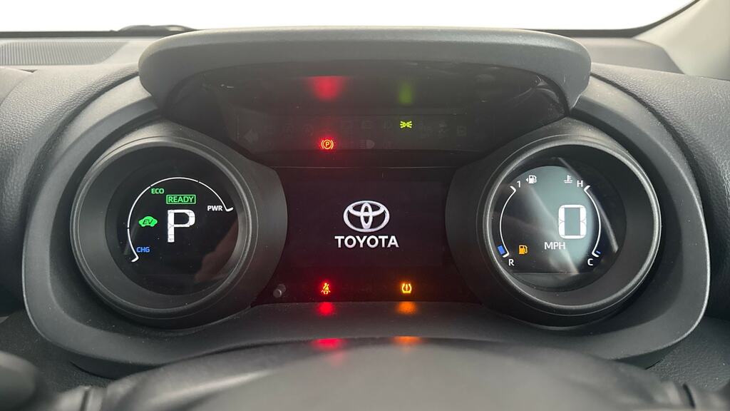 Toyota Yaris Dynamic Blue #13