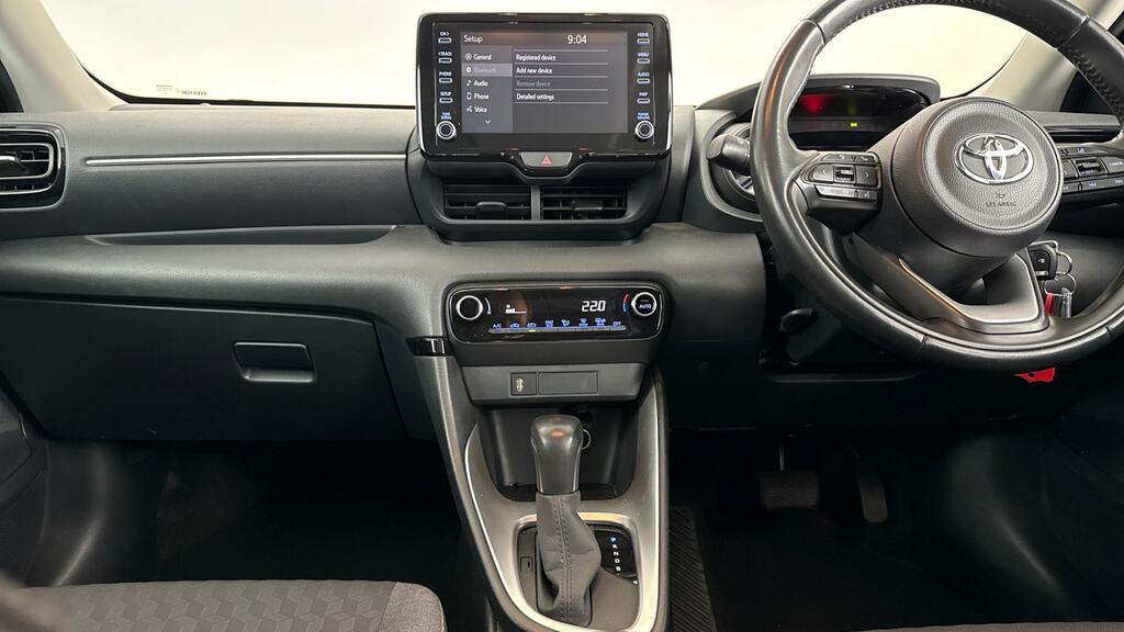 Toyota Yaris Dynamic Blue #7