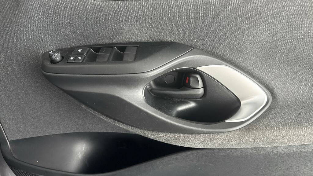 Toyota Yaris Dynamic Blue #21