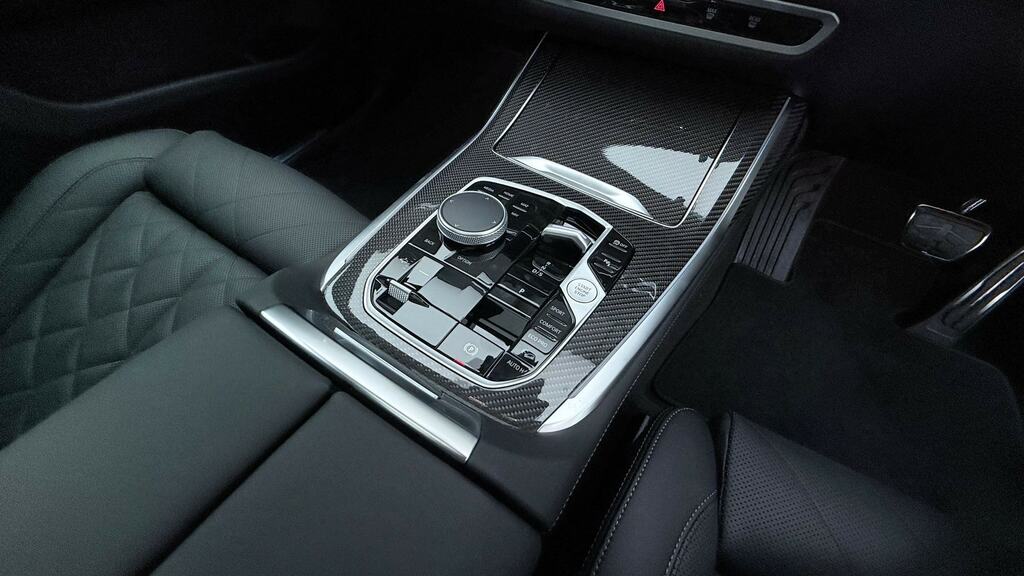 BMW X7 Xdrive40d Mht M Sport Step 2026 Black #10