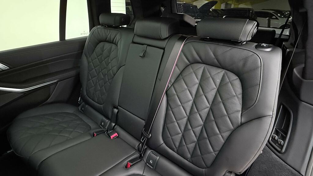 BMW X7 Xdrive40d Mht M Sport Step 2026 Black #12