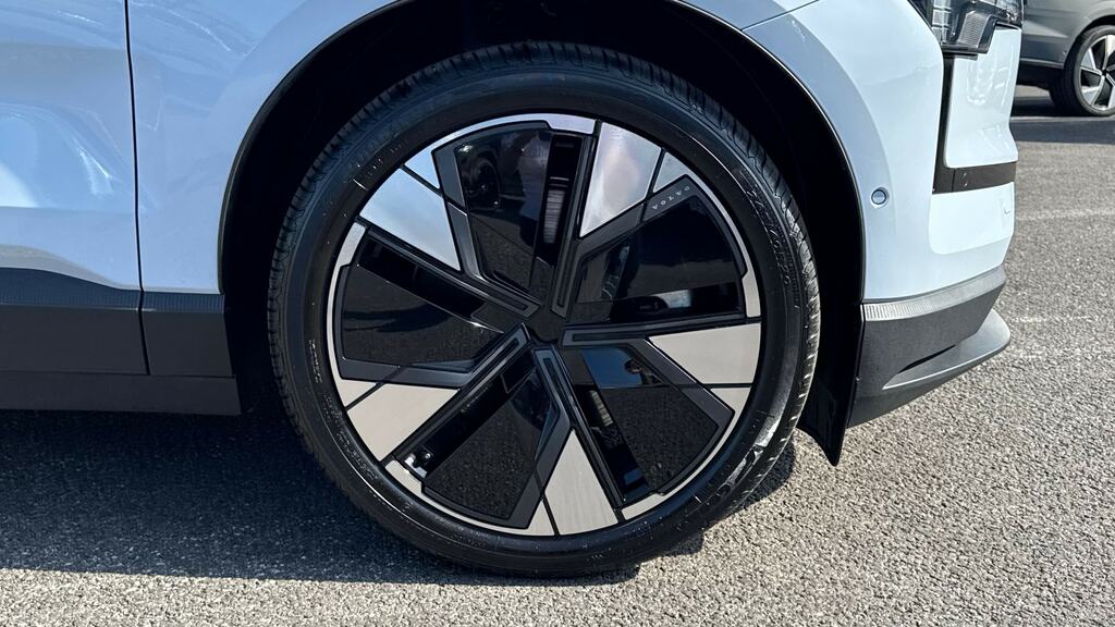 Volvo EX30 Twin Performance 69Kwh Plus Awd  #15