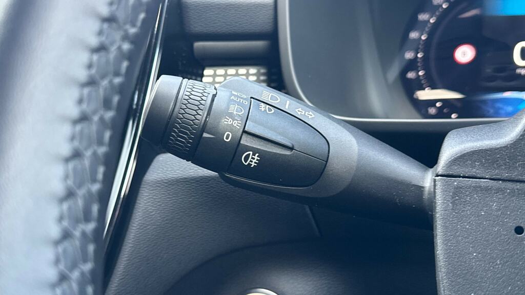 Volvo XC40 B3 P Plus Pro 360 Camera, Heated Seats, Apple C  #22
