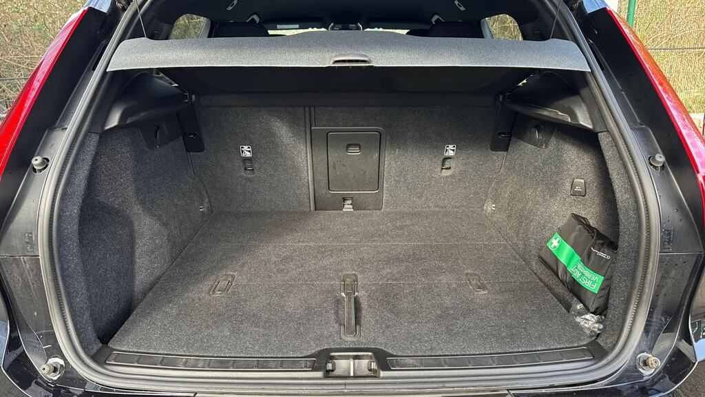 Volvo XC40 B3 P Plus Pro 360 Camera, Heated Seats, Apple C  #17