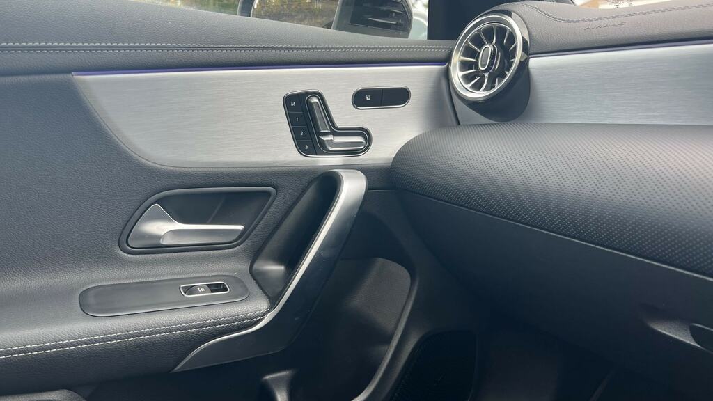 Mercedes-Benz CLA Class 250 Amg Line Premium Tip Black #17