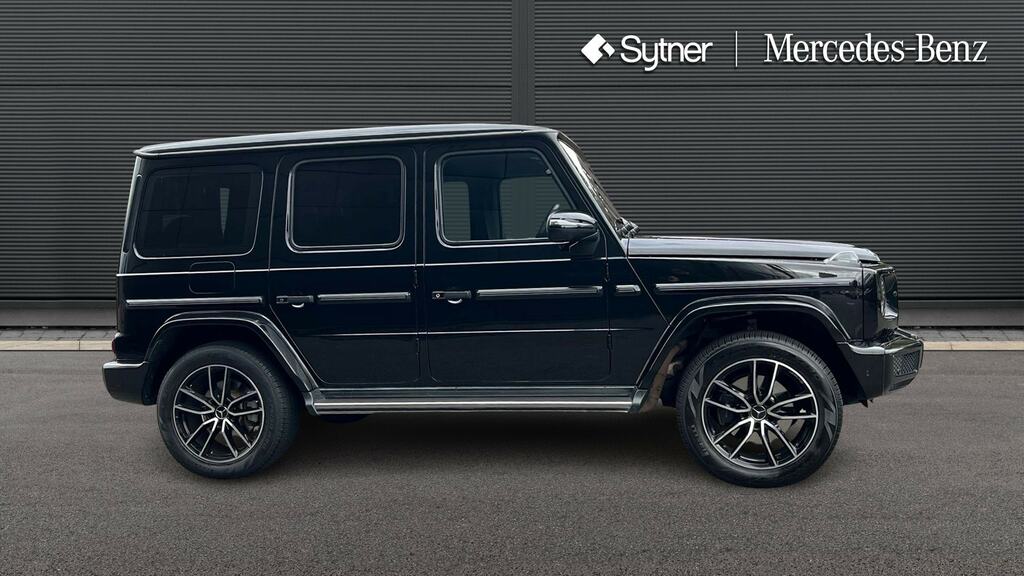 Mercedes-Benz G Class G400d Amg Line Premium Plus 9G-tronic Black #4