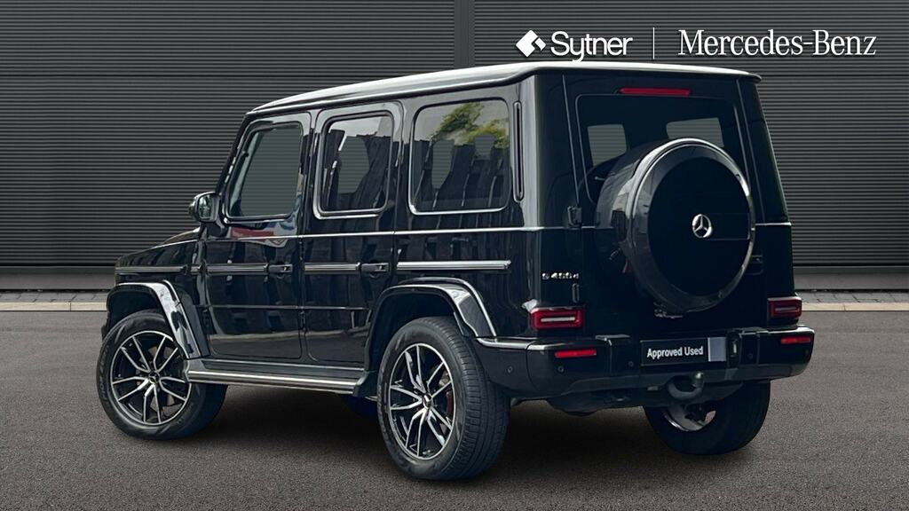 Mercedes-Benz G Class G400d Amg Line Premium Plus 9G-tronic Black #2