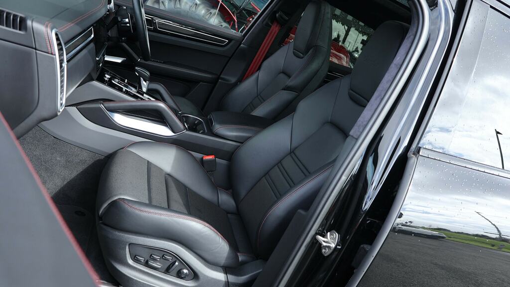 Porsche Cayenne 3.0 V6 E-hybrid 17.9Kwh Platinum Edition Tiptronic Grey #25