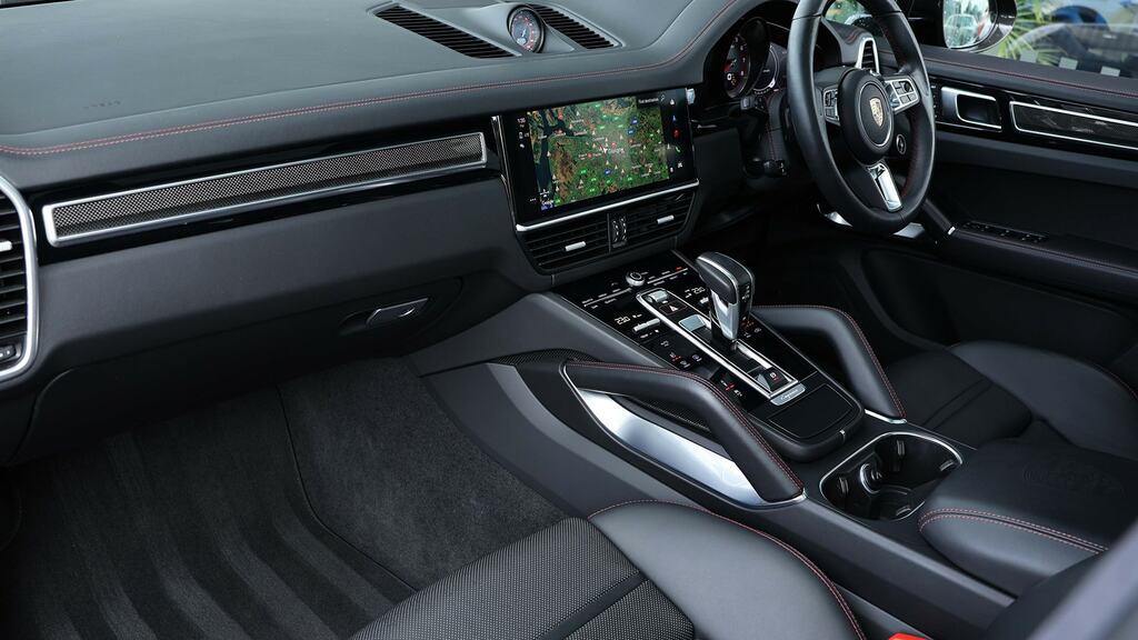 Porsche Cayenne Turbo Tiptronic S Black #3
