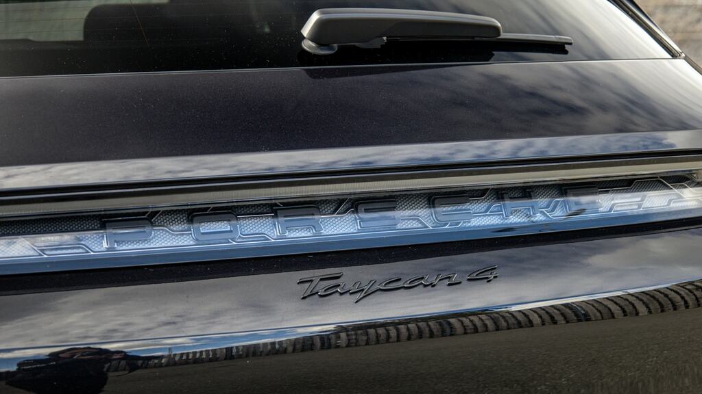 Porsche Taycan Estate Blue #33