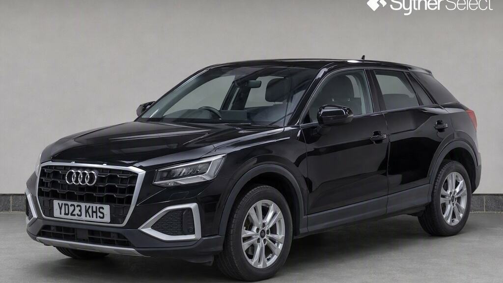 Audi Q2 30 Tfsi Sport Black #2