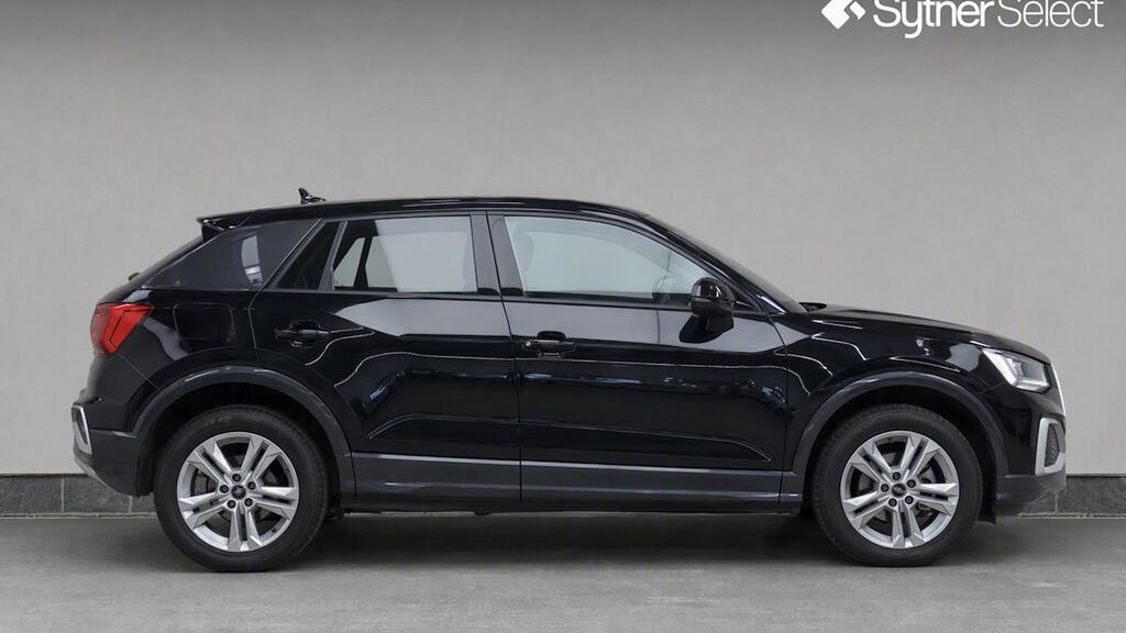 Audi Q2 30 Tfsi Sport Black #8