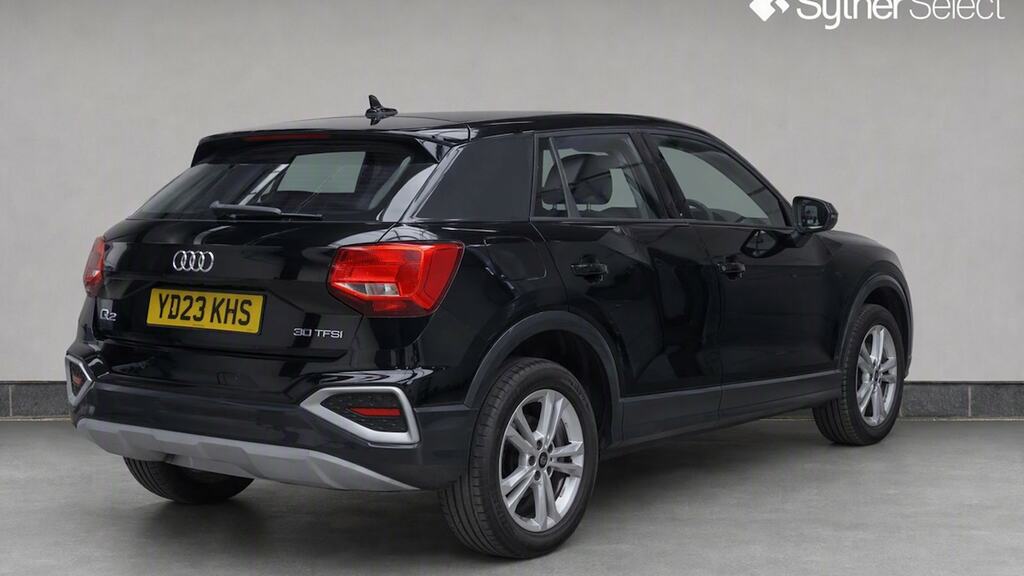 Audi Q2 30 Tfsi Sport Black #4