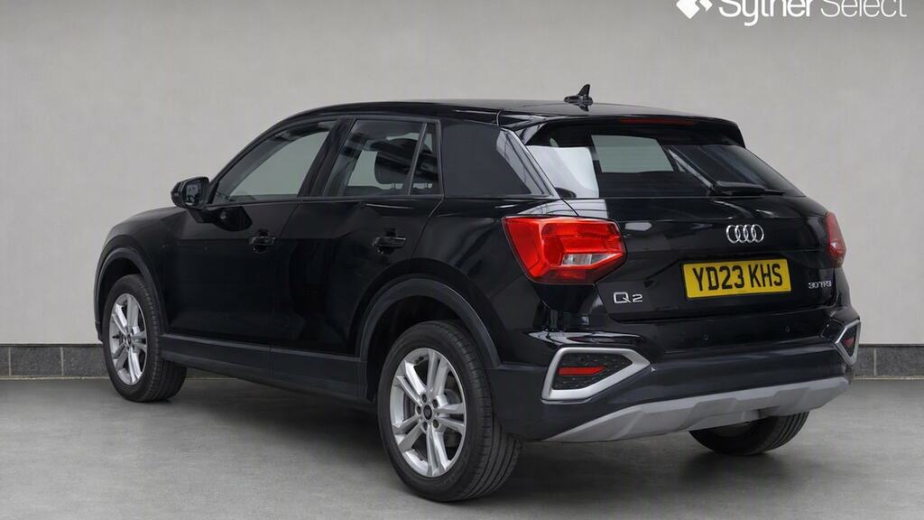 Audi Q2 30 Tfsi Sport Black #3
