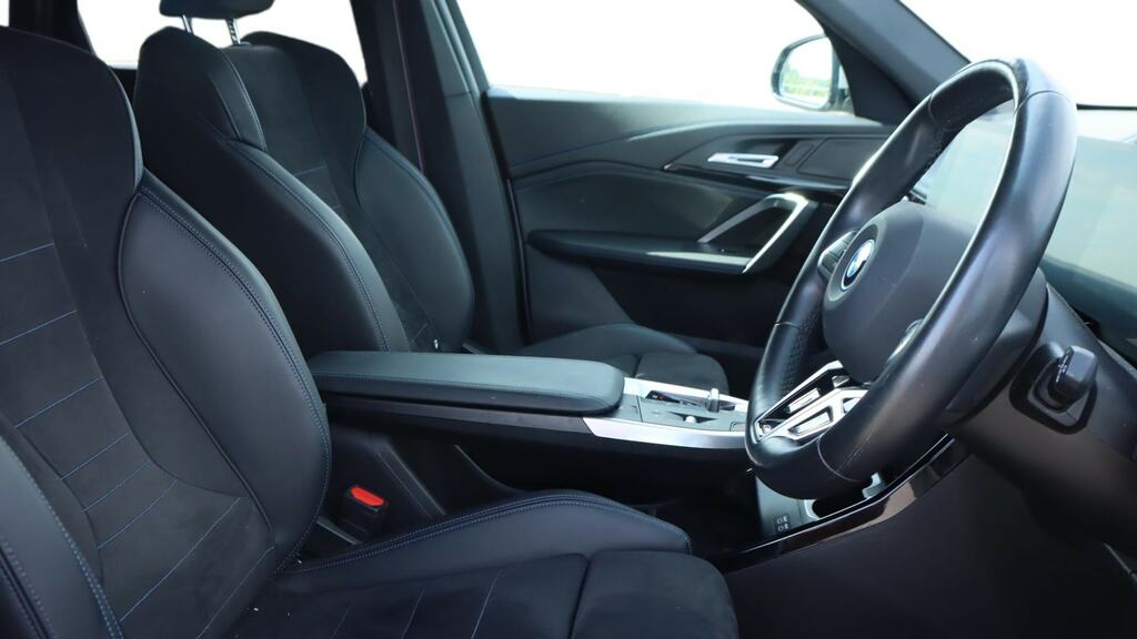 BMW iX1 Ix1 Xdrive30 M Sport Green #11