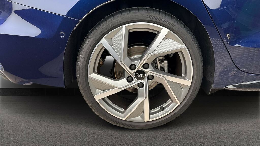 Audi A3 1.5 Tfsi 150 Black Edition S Tronic Blue #5