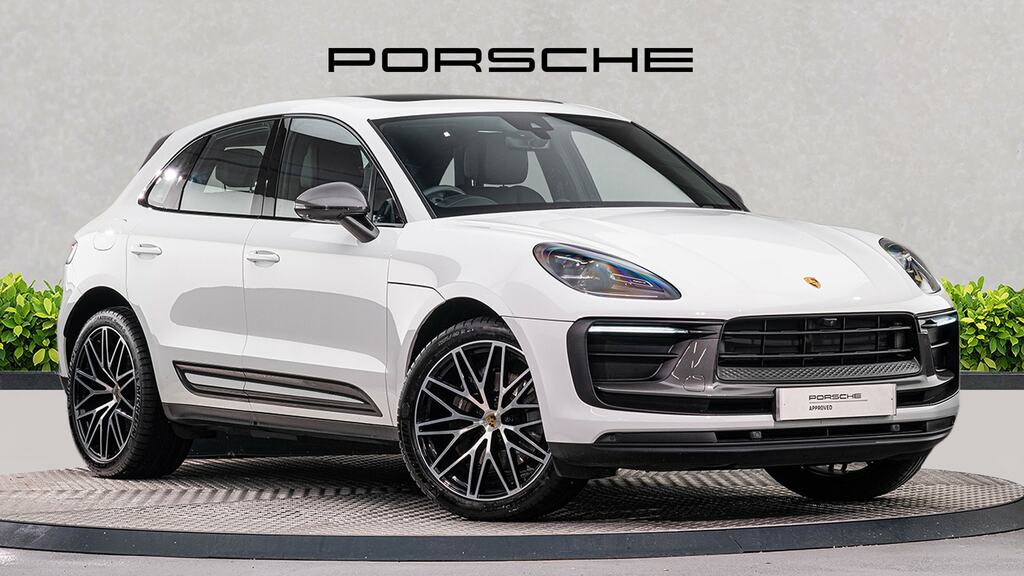Porsche Macan T Pdk White