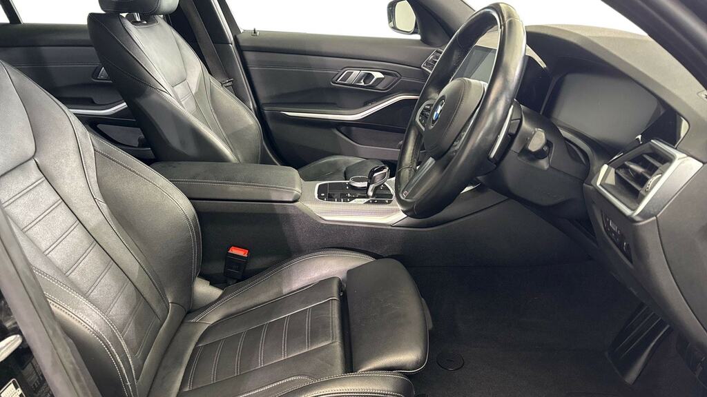 BMW 3 Series 318D Mht M Sport Step White #10