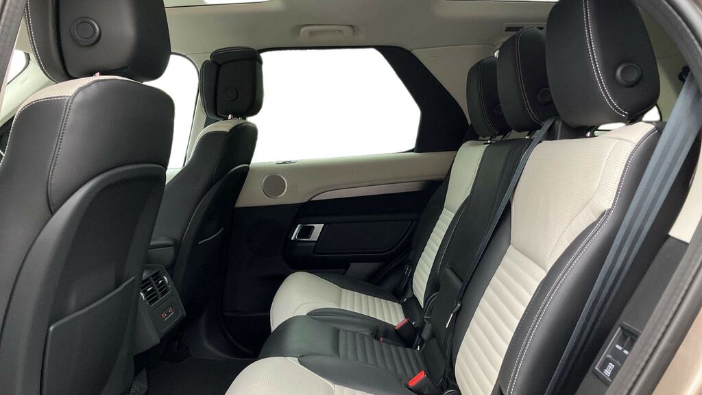 Land Rover Discovery 3.0 D350 Dynamic Hse Brown #4