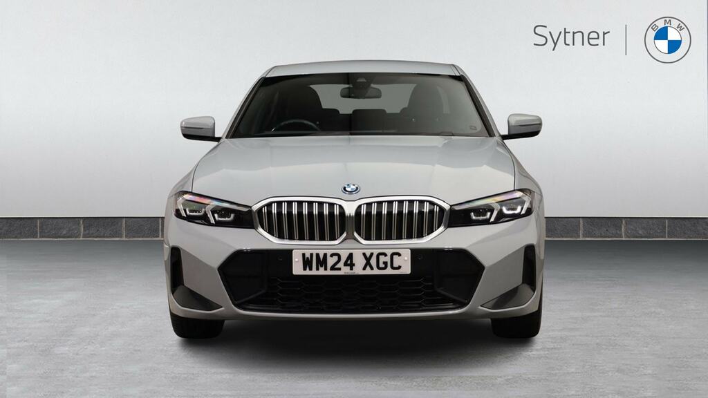 BMW 3 Series 330E Xdrive M Sport Step #16