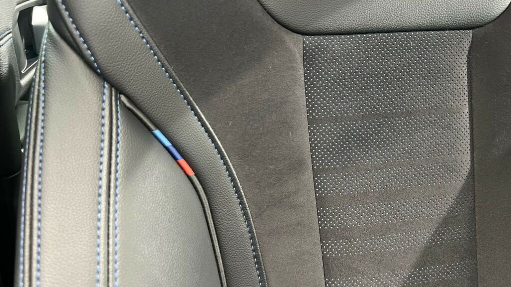BMW 3 Series 330E Xdrive M Sport Step #29
