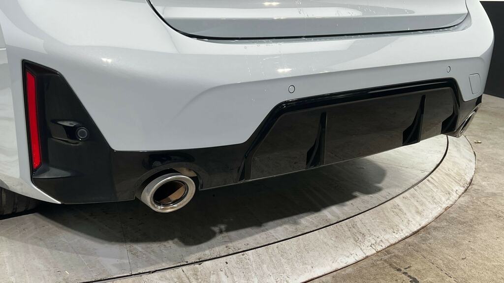 BMW 3 Series 330E Xdrive M Sport Step #27