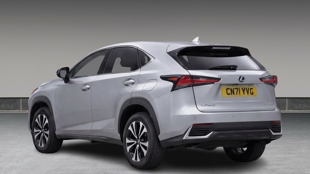 Lexus NX 300H 2.5 Cvt 8 Nav Silver #3