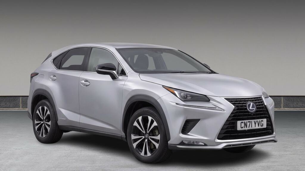Lexus NX 300H 2.5 Cvt 8 Nav Silver