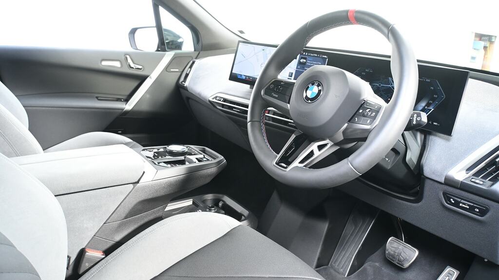 BMW iX 485Kw M70 Xdrive 112Kwh Blue #6