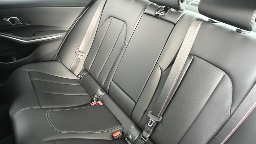 BMW 3 Series 320I M Sport Saloon Blue #12