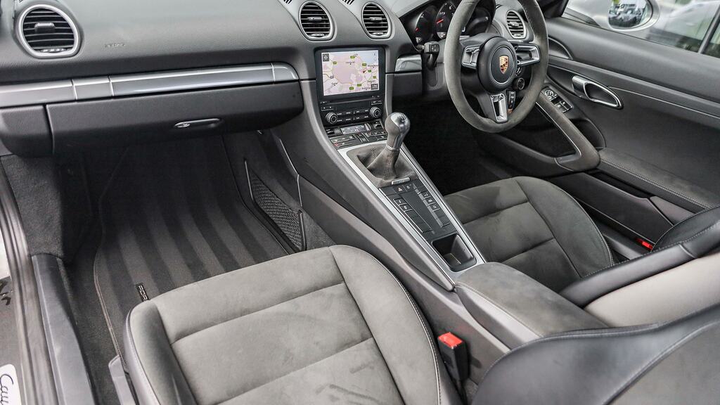 Porsche 718 Cayman 4.0 Gts Silver #3