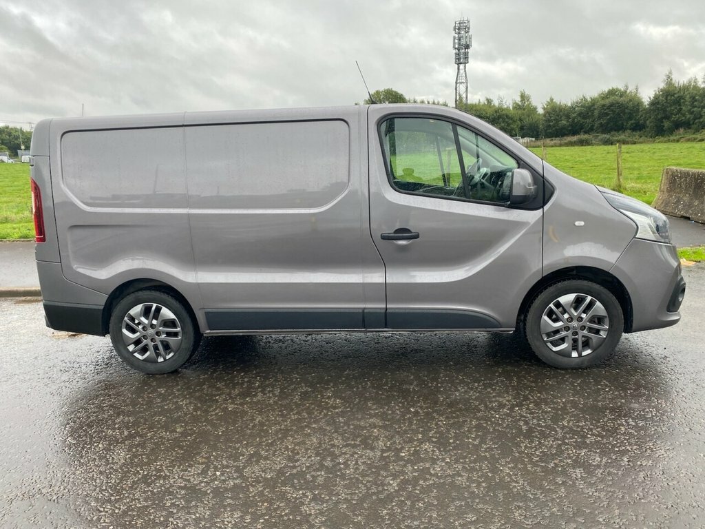 Renault Trafic 1.6L Sport Nav SJ19GJD Grey #2