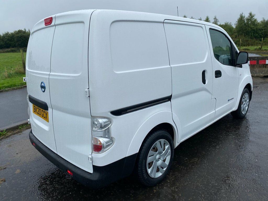 Nissan e-NV200 Mpv White #3
