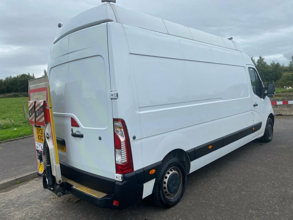 Vauxhall Movano 2.3L Edition DY21KXG White #3