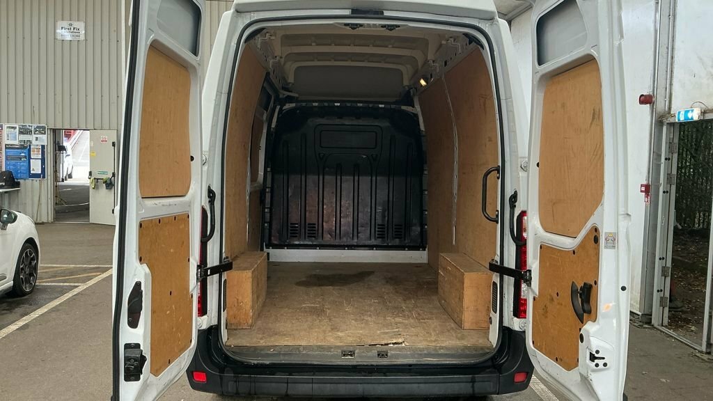 Renault Master 2.3L Business White #5