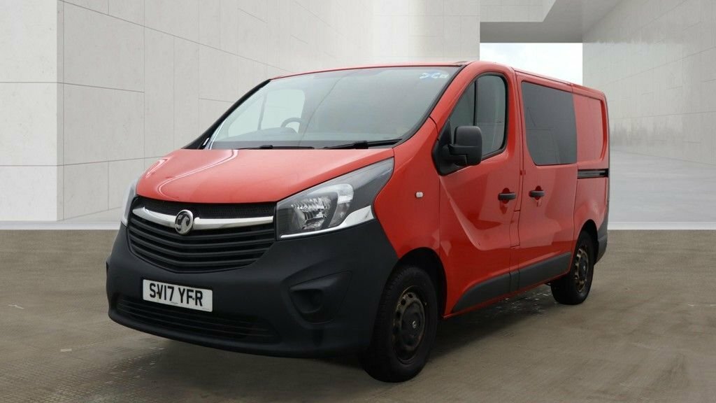 Vauxhall Vivaro Mpv Red