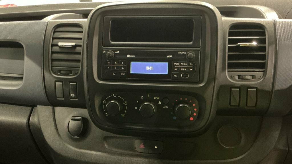 Vauxhall Vivaro 1.6 Cdti 2900 White #8