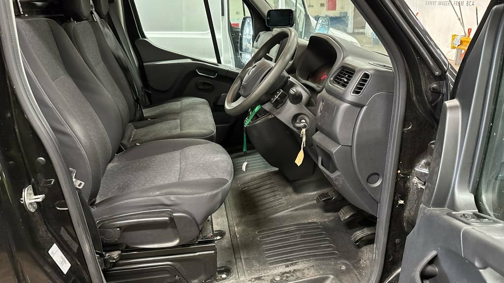 Vauxhall Movano 2.3L Edition White #8