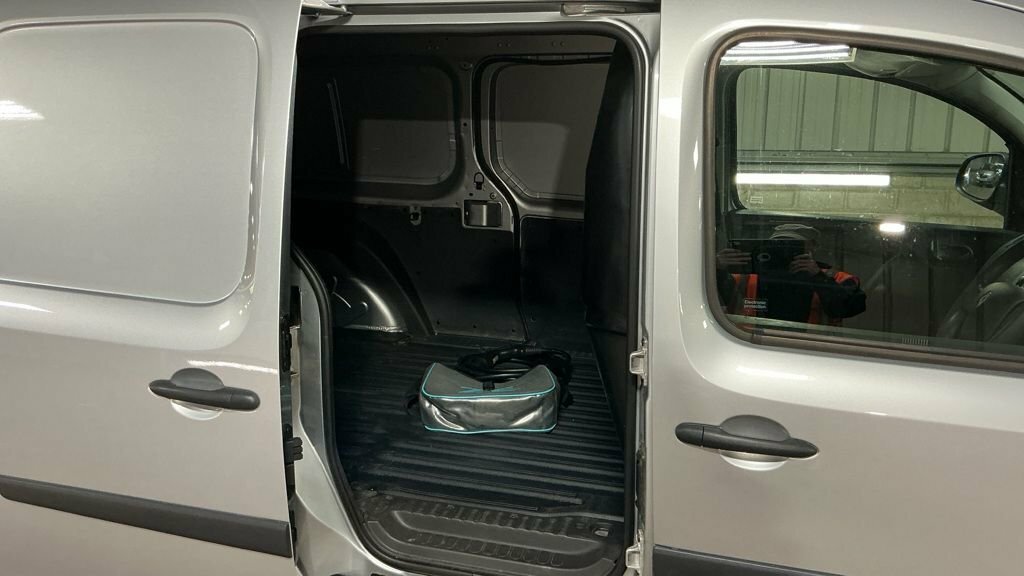 Renault Kangoo Maxi Maxi 0.0 I Ll21 Business 59 Bhp White #8