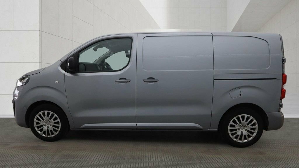 Vauxhall Vivaro 1.5L Pro 6Dr Grey #5