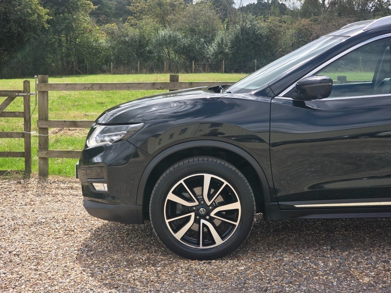 Nissan X-Trail Tekna Black #14