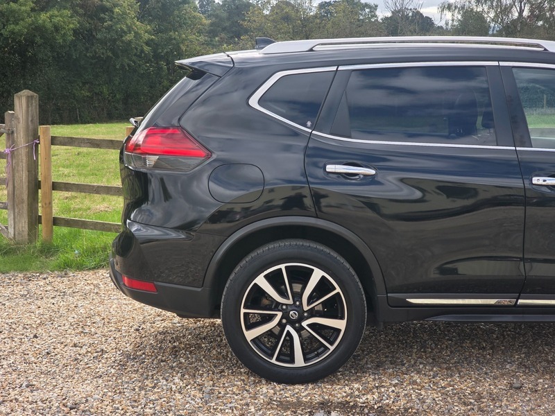 Nissan X-Trail Tekna Black #7