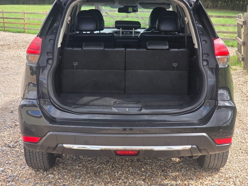 Nissan X-Trail Tekna Black #9