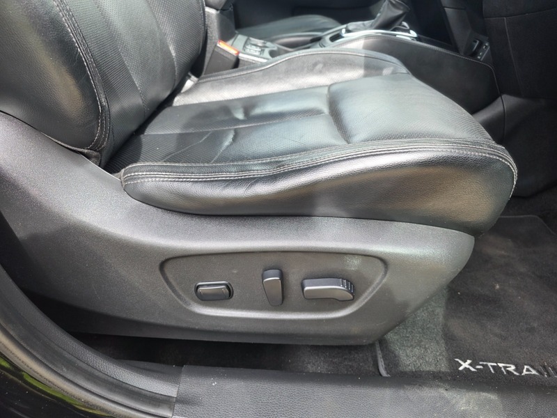 Nissan X-Trail Tekna Black #27