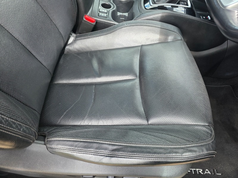 Nissan X-Trail Tekna Black #26