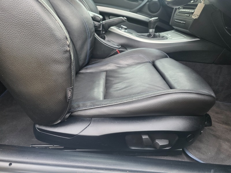 BMW 3 Series 318I Sport Plus Blue #17